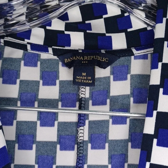 Banana Republic sleeveless shirt - Picture 5 of 8